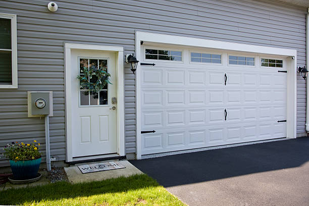 24/7 Emergency Garage Door Panel Replacement experts in Lee County County, GA